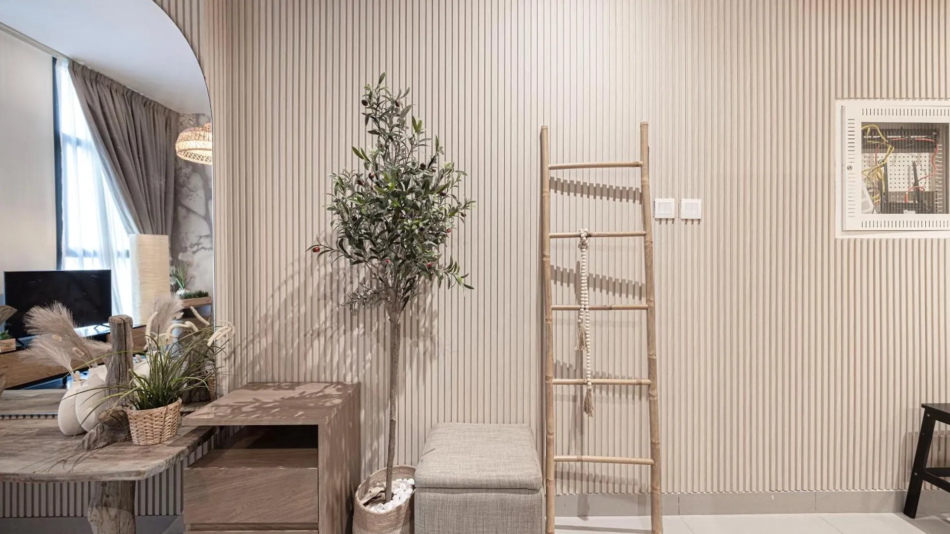 Boho Forest By Bluecloud Holidays Sharjah Apartment